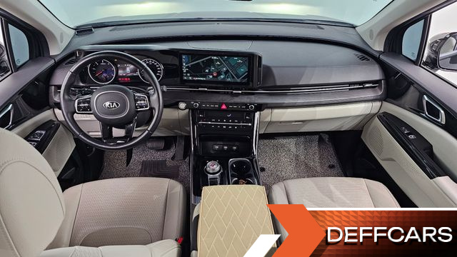 Kia CARNIVAL 9-Seater Noblesse купить на сайте DeffCars