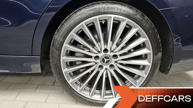 Mercedes C-CLASS C300 AMG Line купить на сайте DeffCars