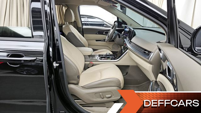 Kia CARNIVAL 7-Seater Hi-Limousine Signature купить на сайте DeffCars