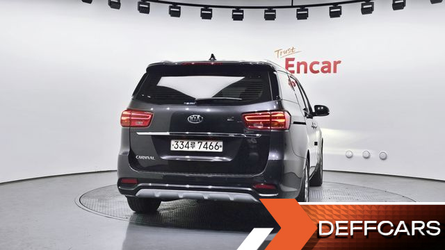 Kia CARNIVAL 9-Seater Noblesse Special купить на сайте DeffCars
