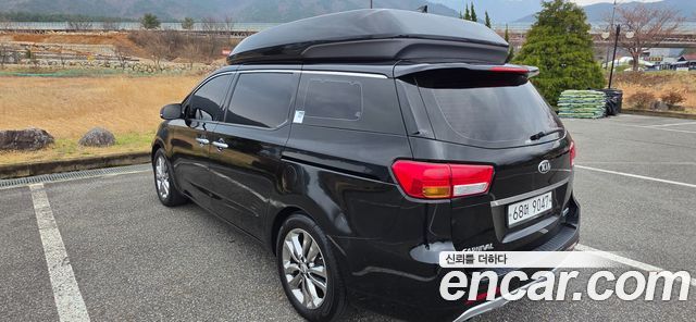 Kia CARNIVAL 9-seater Hi-Limousine Prestige High roof купить на сайте DeffCars