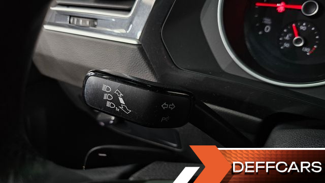 Volkswagen TIGUAN 2.0 TDI Premium купить на сайте DeffCars