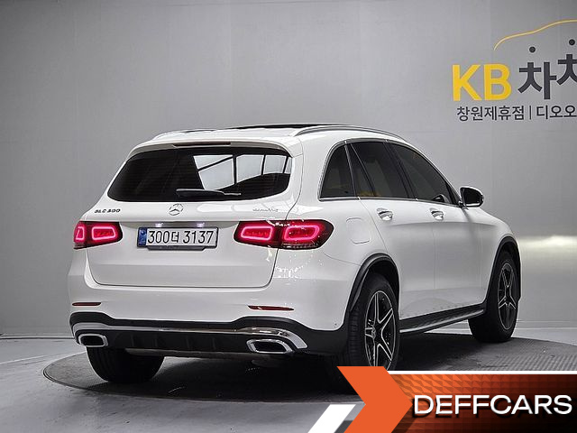 Mercedes GLC-CLASS GLC300 4MATIC Premium купить на сайте DeffCars