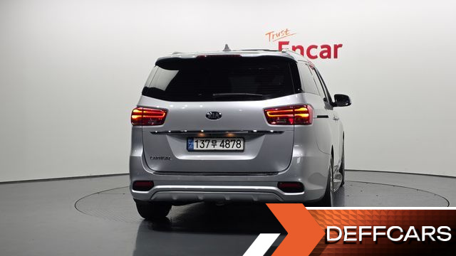 Kia CARNIVAL Gasoline 9-Seater Noblesse Special купить на сайте DeffCars