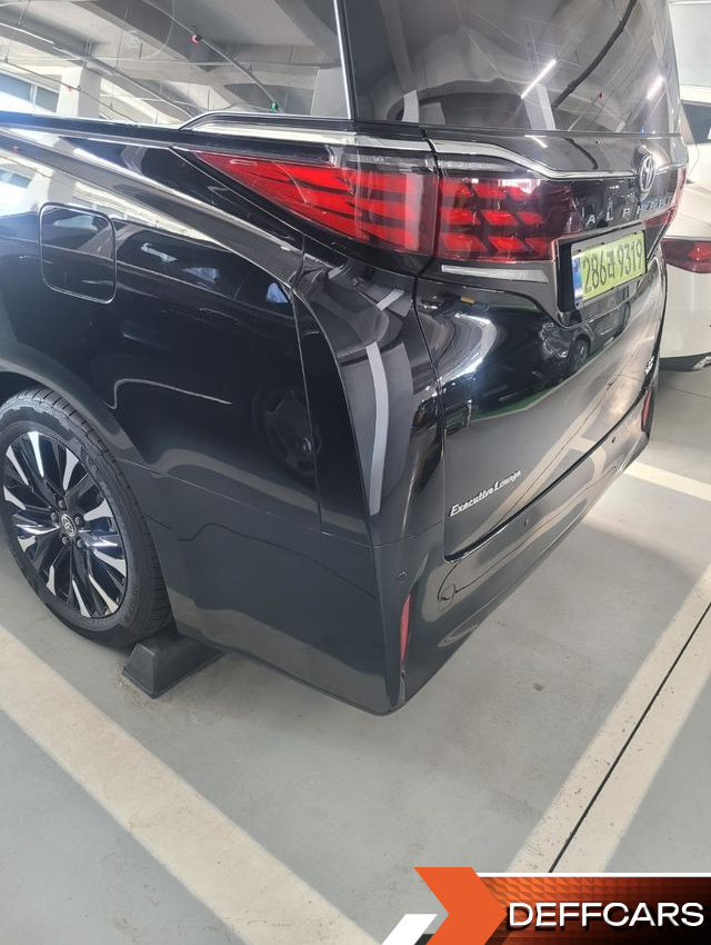 Toyota ALPHARD 2.5 HEV Executive AWD купить на сайте DeffCars