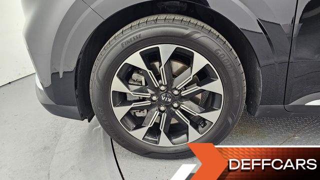 Kia CARNIVAL 9-Seater Noblesse купить на сайте DeffCars