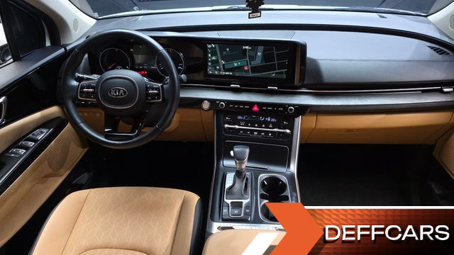 Kia CARNIVAL 9-Seater Prestige купить на сайте DeffCars