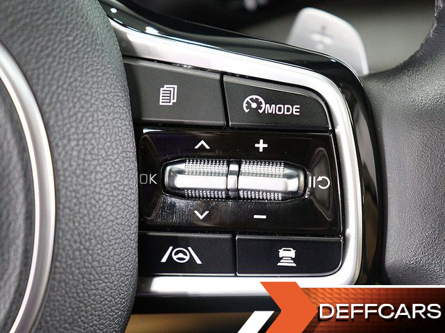 Kia CARNIVAL 9-Seater Noblesse купить на сайте DeffCars