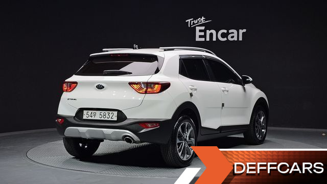 Kia STONIC 1.4 Prestige купить на сайте DeffCars