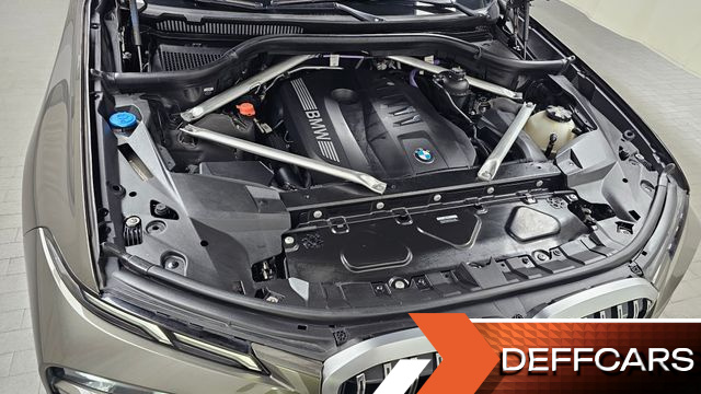 BMW X7 xDrive 40i Design Pure Excellence 6-Seater купить на сайте DeffCars
