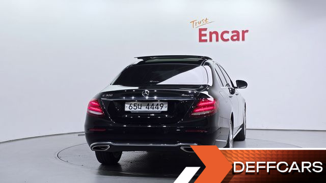 Mercedes E-CLASS E300 4MATIC Exclusive купить на сайте DeffCars