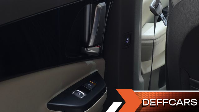 Kia CARNIVAL Gasoline 9-Seater Prestige купить на сайте DeffCars