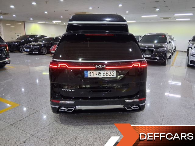 Kia CARNIVAL Gasoline 9-Seater Signature купить на сайте DeffCars