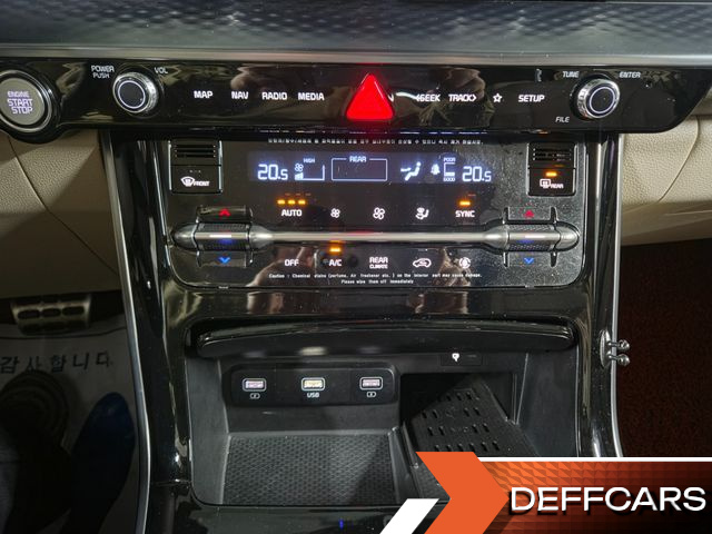 Kia CARNIVAL Gasoline 9-Seater Hi-Limousine Signature купить на сайте DeffCars
