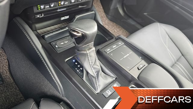 Lexus ES Executive купить на сайте DeffCars