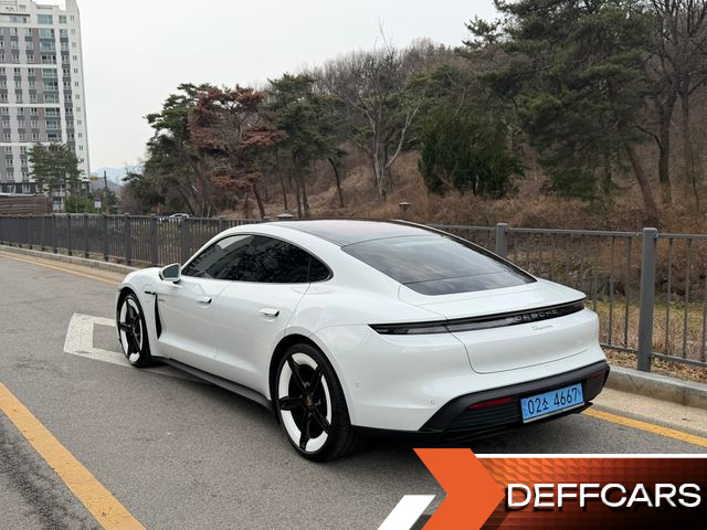 Porsche TAYCAN Base купить на сайте DeffCars