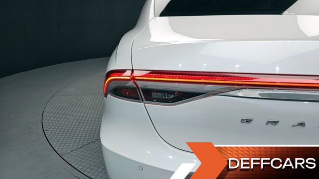 Hyundai GRANDEUR Le Blanc купить на сайте DeffCars