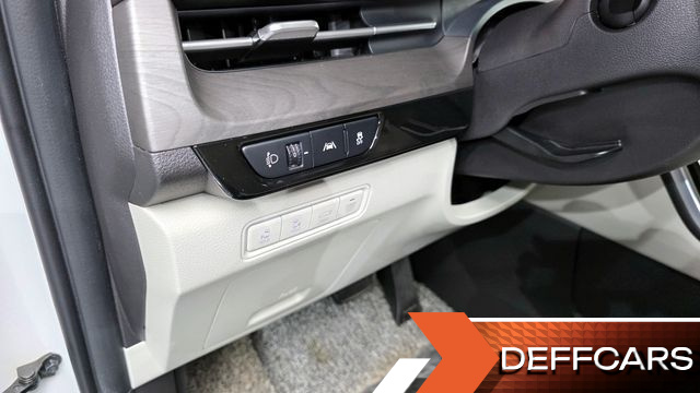Kia CARNIVAL 9-Seater Noblesse купить на сайте DeffCars