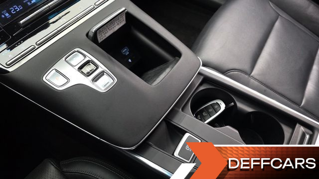 Hyundai GRANDEUR 2.5 Premium Choice купить на сайте DeffCars