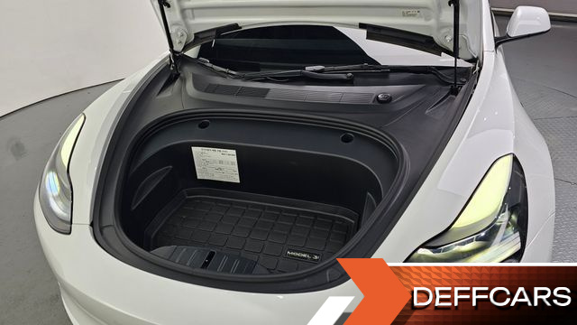 Tesla MODEL 3 Long Range AWD купить на сайте DeffCars