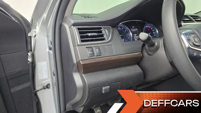 Toyota CAMRY 2.5 XLE купить на сайте DeffCars