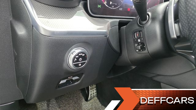 Mercedes C-CLASS C300 AMG Line купить на сайте DeffCars