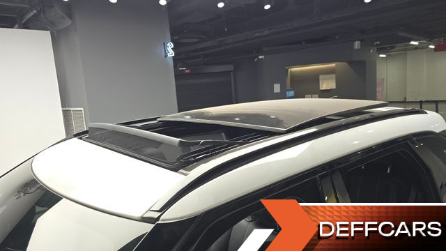 Land Rover RANGE ROVER VELAR 2.0 P250 R-Dynamic SE купить на сайте DeffCars