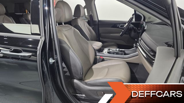 Kia CARNIVAL Gasoline 7-Seater Signature купить на сайте DeffCars