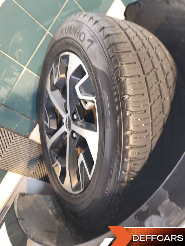 Kia SPORTAGE HEV 1.6 4WD Signature купить на сайте DeffCars