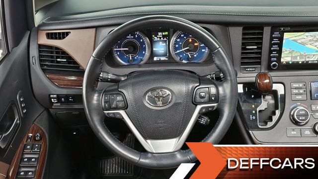 Toyota SIENNA 3.5 AWD купить на сайте DeffCars