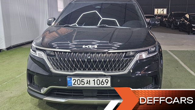 Kia CARNIVAL Diesel 9-Seater Signature купить на сайте DeffCars