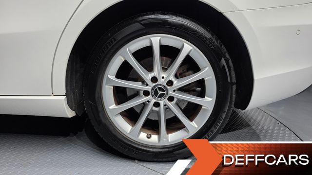 Mercedes A-CLASS A220 Sedan купить на сайте DeffCars