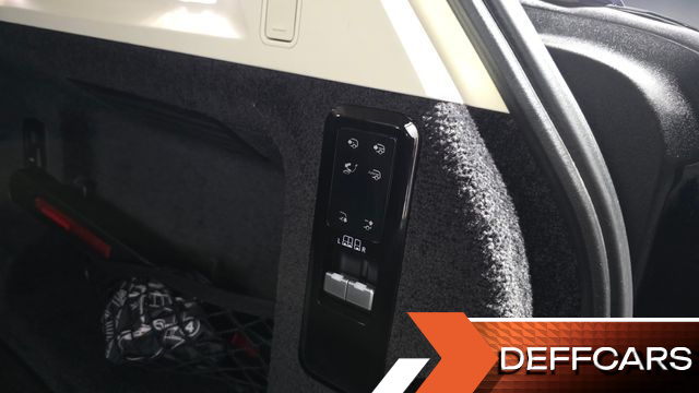 Land Rover RANGE ROVER D350 Autobiography Long Wheel Base купить на сайте DeffCars