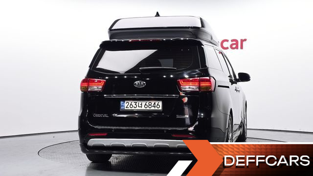 Kia CARNIVAL 9-seater Hi-Limousine Prestige купить на сайте DeffCars
