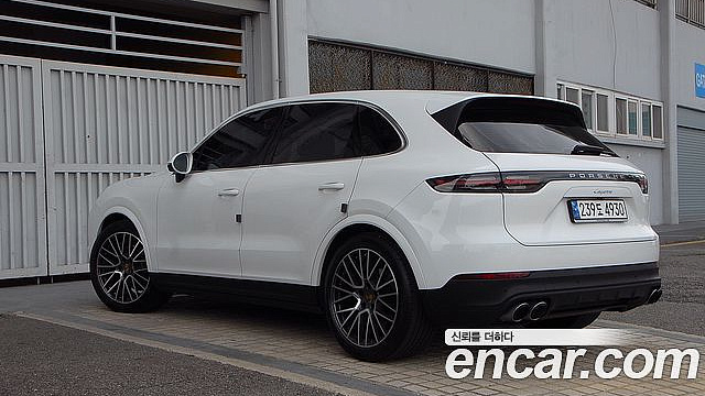 Porsche CAYENNE 3.0 купить на сайте DeffCars