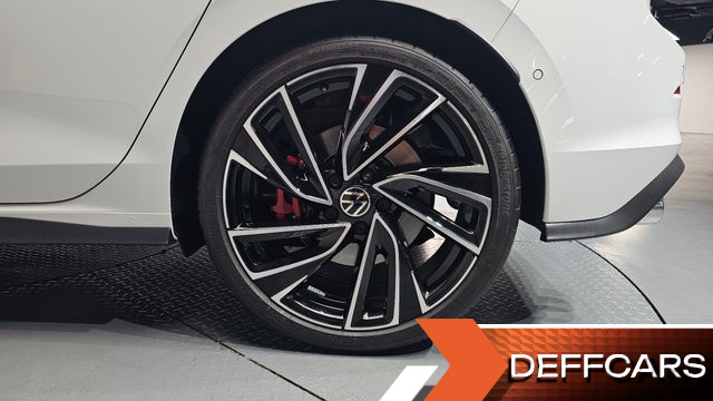 Volkswagen GOLF 2.0 GTI купить на сайте DeffCars