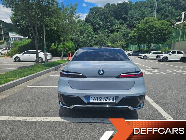 BMW 7-SERIES 740i sDrive M Sport купить на сайте DeffCars