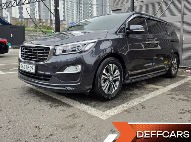 Kia CARNIVAL 11-Seater Prestige купить на сайте DeffCars
