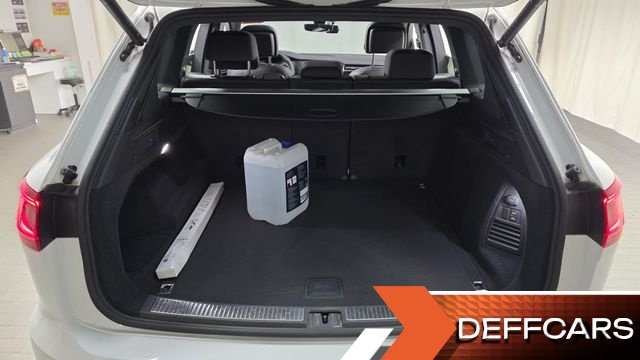Volkswagen TOUAREG 3.0 TDI R-Line купить на сайте DeffCars