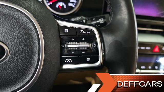 Kia CARNIVAL 9-Seater Prestige купить на сайте DeffCars