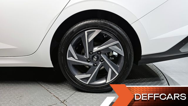 Hyundai AVANTE 1.6 Inspiration купить на сайте DeffCars