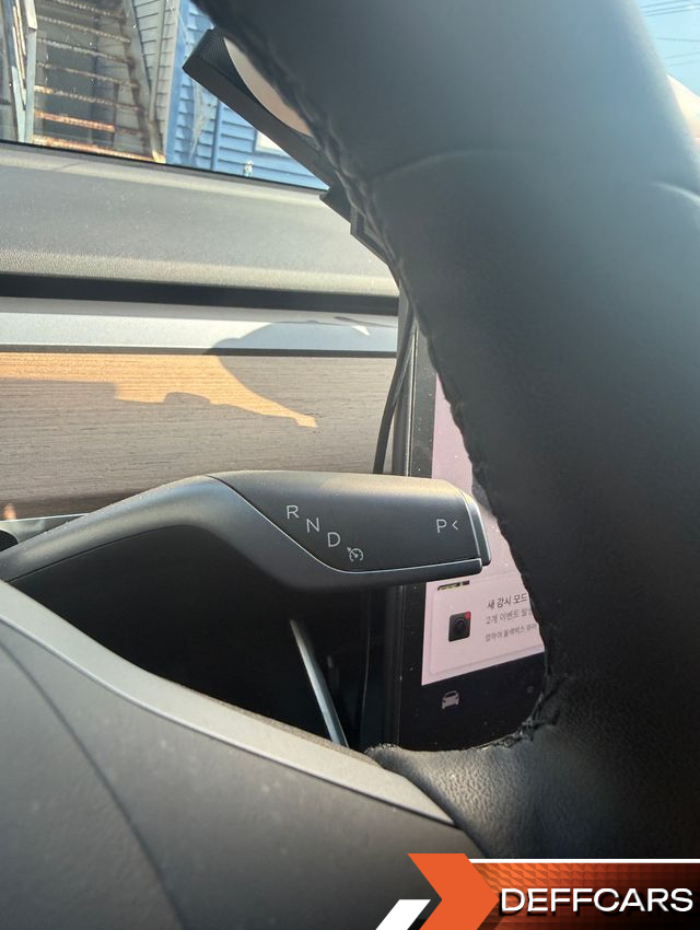 Tesla MODEL 3 Long Range AWD купить на сайте DeffCars