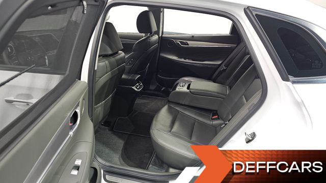 Hyundai GRANDEUR 3.3 Calligraphy купить на сайте DeffCars