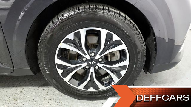 Kia CARNIVAL 9-Seater Prestige купить на сайте DeffCars