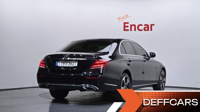 Mercedes E-CLASS E300 4MATIC Exclusive купить на сайте DeffCars