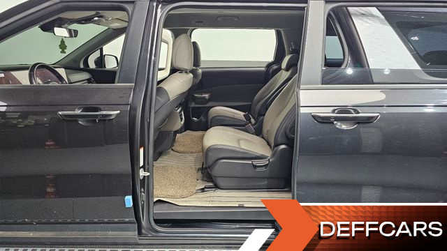 Kia CARNIVAL 9-Seater Prestige купить на сайте DeffCars