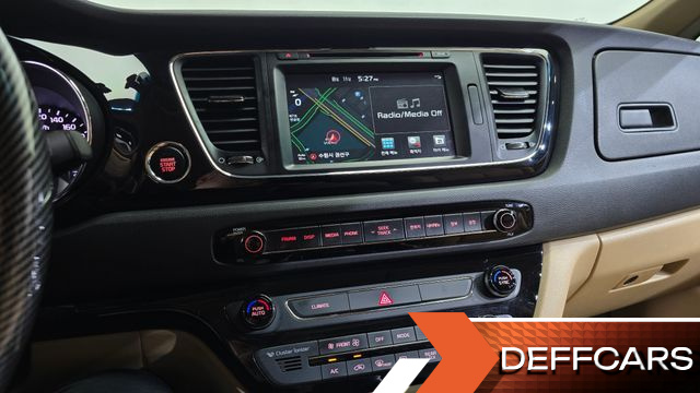 Kia CARNIVAL 9-seater Hi-Limousine Noblesse купить на сайте DeffCars