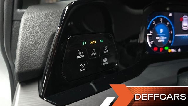 Volkswagen GOLF 2.0 TDI Premium купить на сайте DeffCars