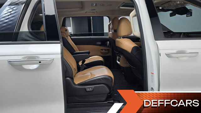 Kia CARNIVAL 9-Seater Signature купить на сайте DeffCars