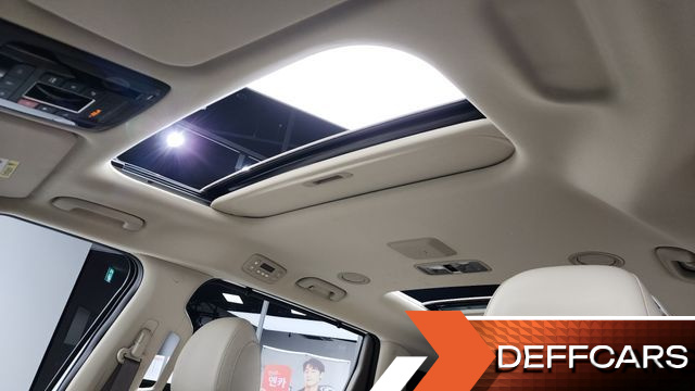 Kia CARNIVAL 9-Seater Signature купить на сайте DeffCars